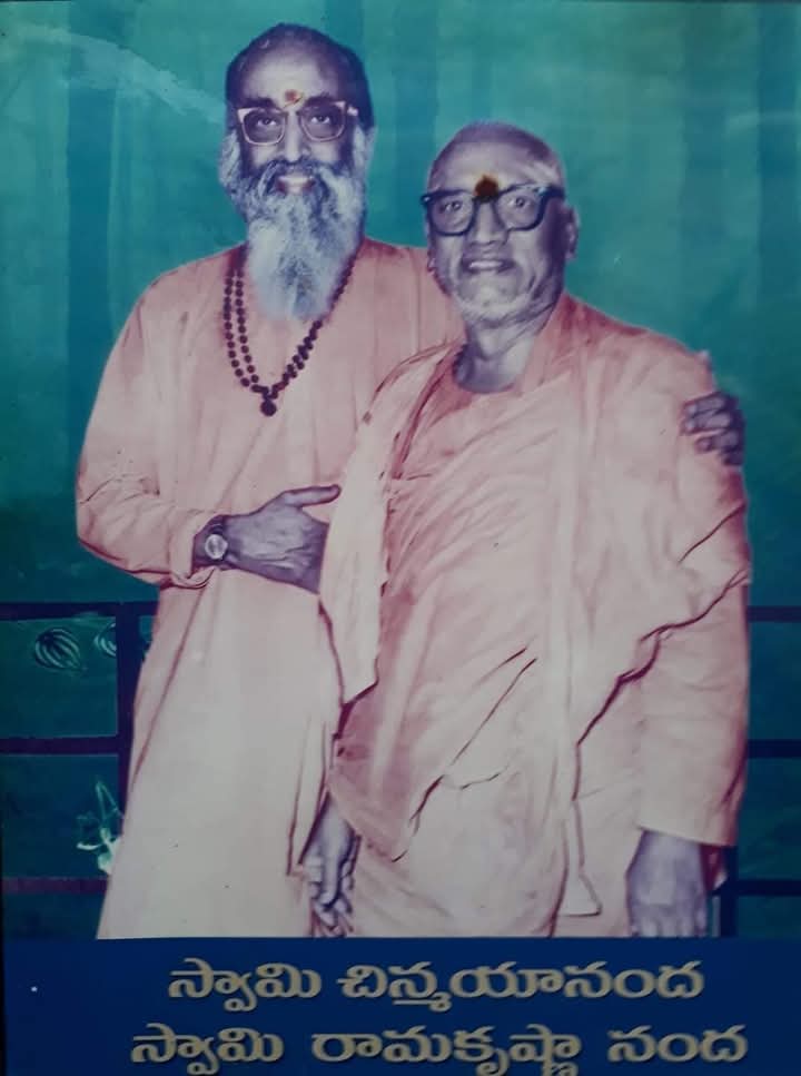 rare Meeting photo of two Mahatmas